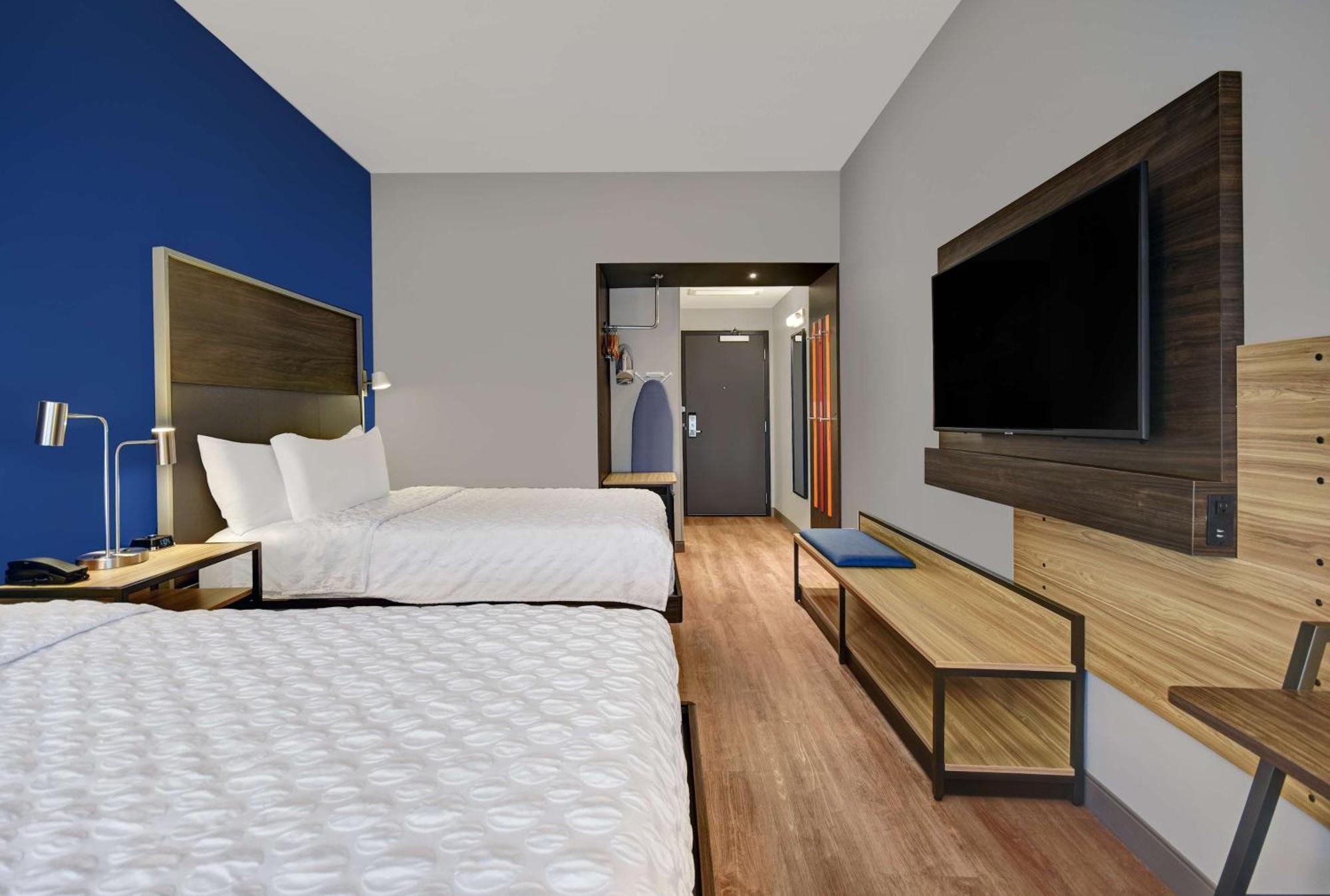 Tru By Hilton Troy Detroit, Mi Hotel Exterior photo