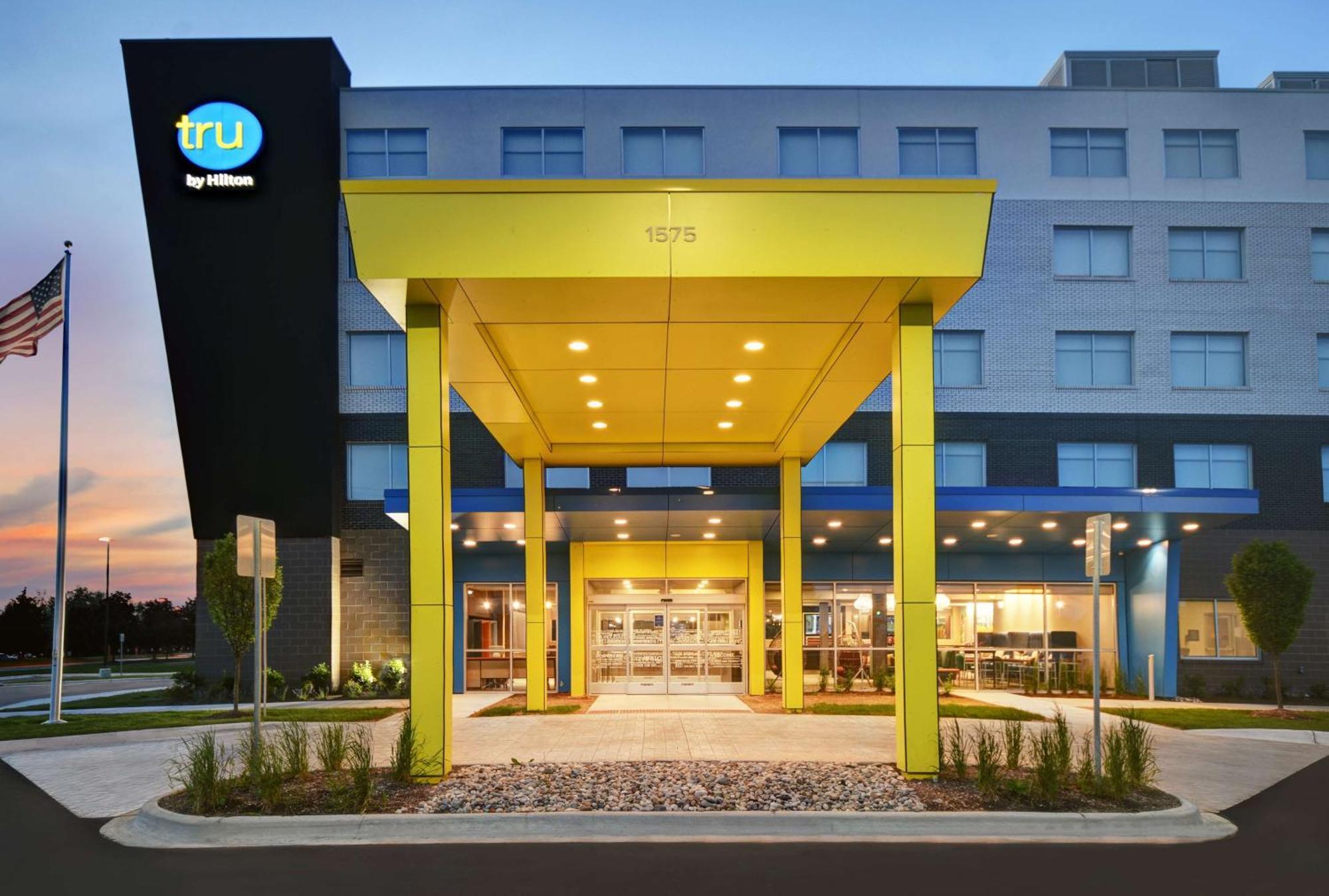 Tru By Hilton Troy Detroit, Mi Hotel Exterior photo